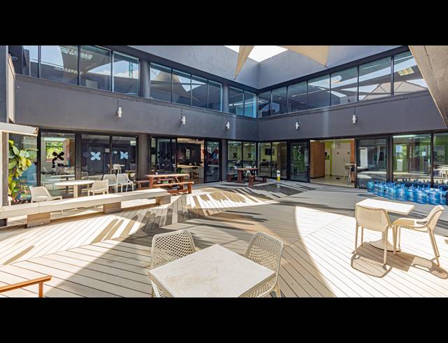 790M² OFFICE TO LET IN FERNDALE